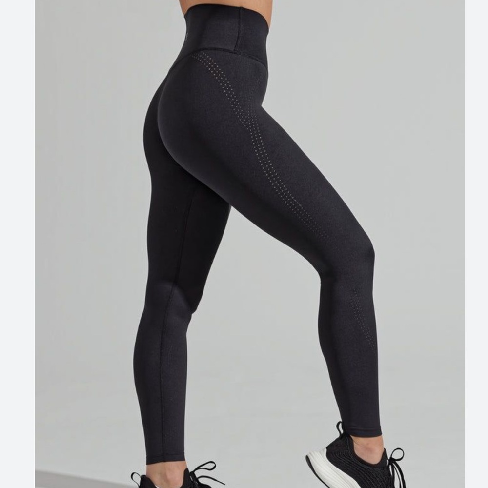 EUC Buffbunny Lit Laser Cut leggings, black, size L